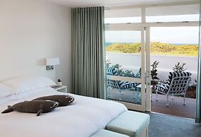 One Marine Drive Boutique Hotel