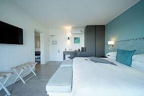 One Marine Drive Boutique Hotel