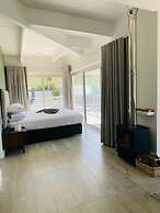 One Marine Drive Boutique Hotel