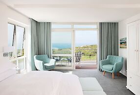 One Marine Drive Boutique Hotel