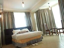 Graceland Hotel
