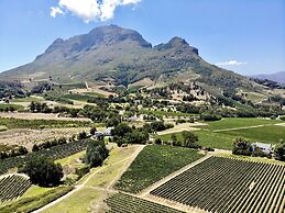 Le Pommier Wine Estate