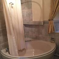Lovat House Bed and Breakfast