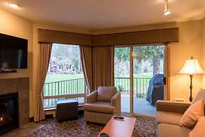 Whispering Woods Resort