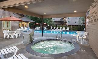 Whispering Woods Resort