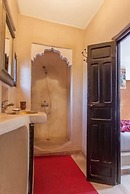Dar Kamar Zamane - Adults Only