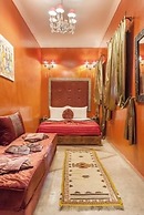 Dar Kamar Zamane - Adults Only