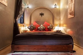 Dar Kamar Zamane - Adults Only