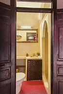 Dar Kamar Zamane - Adults Only