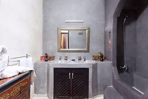 Dar Kamar Zamane - Adults Only