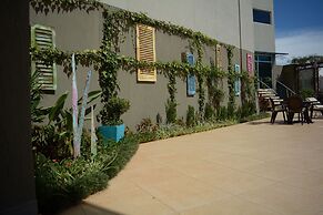 De la Trinidad Hotel