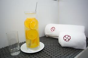 De la Trinidad Hotel