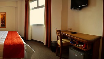 De la Trinidad Hotel