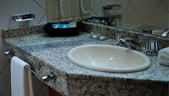 De la Trinidad Hotel