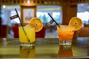 De la Trinidad Hotel