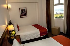 De la Trinidad Hotel