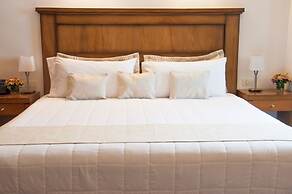 De la Trinidad Hotel