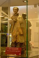 De la Trinidad Hotel