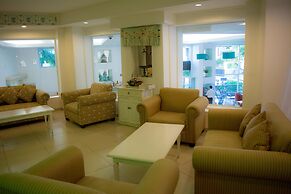 De la Trinidad Hotel