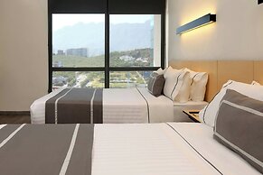 City Express Plus by Marriott Monterrey Galerias