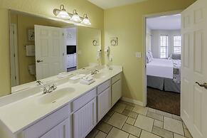 Holiday Inn Club Vacations Piney Shores Resort at Lake Conroe by IHG