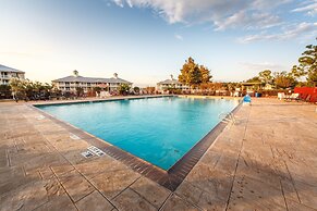 Holiday Inn Club Vacations Piney Shores Resort at Lake Conroe by IHG