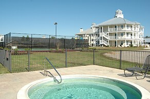 Holiday Inn Club Vacations Piney Shores Resort at Lake Conroe by IHG