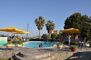 Ariadnes Holiday Accommodation II