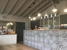 Ariadnes Holiday Accommodation II