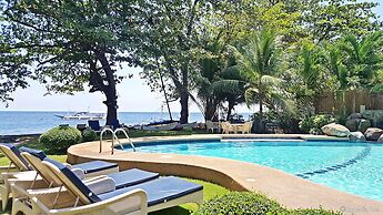 Mike's Dauin Beach Resort