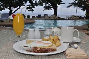 Mike's Dauin Beach Resort