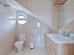 Velor Apartments