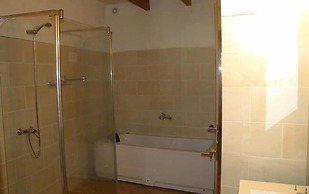 Embat alberg juvenil - Hostel