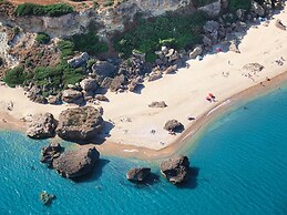 Alexander Apartments