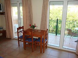 Alexander Apartments