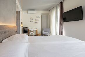 Seven Boutique Hotel