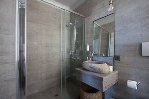 Seven Boutique Hotel