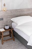 Seven Boutique Hotel