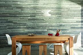 Seven Boutique Hotel