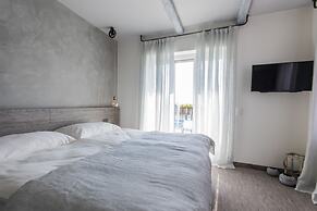 Seven Boutique Hotel