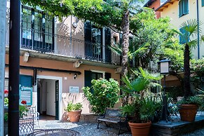 Seven Boutique Hotel