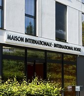 Adonis Dijon Maison Internationale