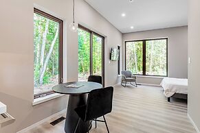 Nomi Resort