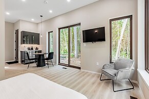 Nomi Resort