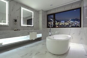 Amanti Hotel Seoul Hongdae