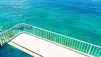 Jaynet Oceanview Resort