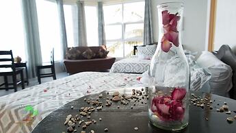 Jaynet Oceanview Resort