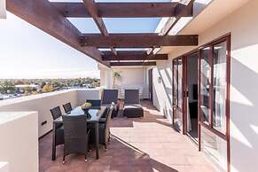 Fino Hotel and Suites