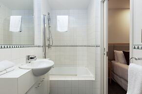 Fino Hotel and Suites