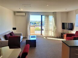 Fino Hotel and Suites